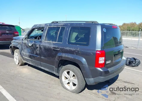 2014 Jeep Patriot Latitude z USA, uszkodzony, nr VIN 1C4NJRFB3ED821044